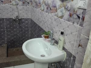 Ένα μπάνιο στο yaso apartment +37 φωτογραφίες