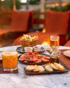 Φαγητό σε αυτό το πανδοχείο ή κάπου εκεί κοντά