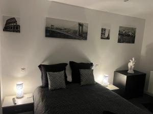 Postel nebo postele na pokoji v ubytování Escale au jardin des rêves terrasse parking privée 8 personnes