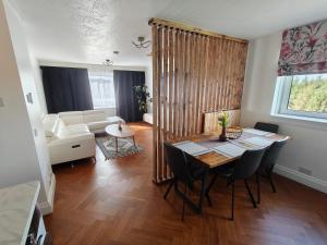 Χώρος καθιστικού στο Modern 2 Bed Flat
