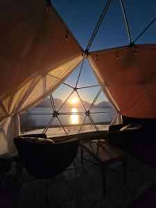 Příroda nedaleko luxury tent