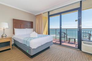 Fotografie z fotogalerie ubytování Gorgeous Oceanfront Views! Double Queen Studio - Caravelle 812 v destinaci Myrtle Beach + 29 fotografií