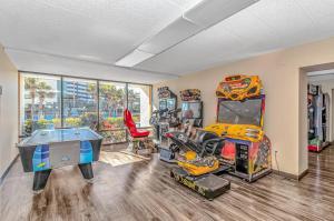Fotografie z fotogalerie ubytování Gorgeous Oceanfront Views! Double Queen Studio - Caravelle 812 v destinaci Myrtle Beach