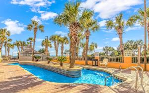 Fotografie z fotogalerie ubytování Gorgeous Oceanfront Views! Double Queen Studio - Caravelle 812 v destinaci Myrtle Beach