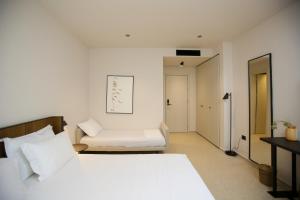 Postel nebo postele na pokoji v ubytování Hotel Olympia Touristic Village + 37 fotografií
