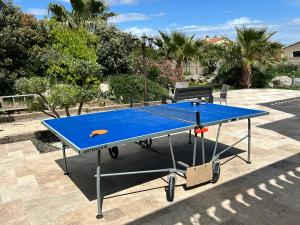 Bordtennis på Grande Maison 23 Pers Sauna Spa Piscine Pétanque eller i nærheden