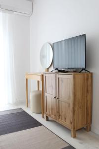 Μια τηλεόραση ή/και κέντρο ψυχαγωγίας στο Apartman Parku