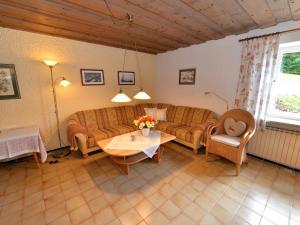 Posezení v ubytování Apartment in Bavarian Forest Mountain View