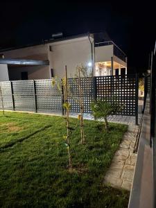 Zahrada ubytování Luxury house Andrijana