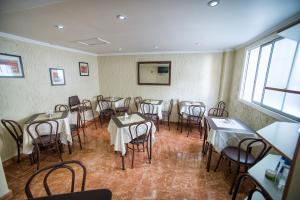 Posezení v ubytování Hotel Sahara Inn