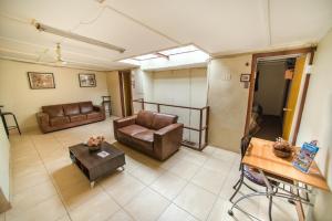 Posezení v ubytování Hotel Sahara Inn