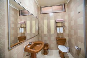 Koupelna v ubytování Hotel Sahara Inn