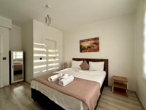 Postel nebo postele na pokoji v ubytování Casa Rosa Luxury Villa w heated Pool + 29 fotografií