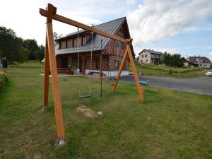 Herní místnost nebo prostor pro děti v ubytování Záhorá Sauna Cottage in Nature