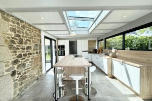 Fotografie z fotogalerie ubytování Longère de charme - Tout confort - 2min des plages v destinaci Plouhinec