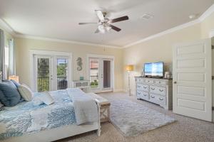 Postel nebo postele na pokoji v ubytování Arborgate Sunkissed Seahorse At 13987 Hanging Branch Way By Pkrm