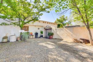 Κήπος έξω από το Centrally Located Santa Fe Studio Near Town!