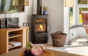 Posezení v ubytování 3 Bedroom Stunning Home In Sydals