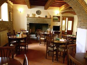 Restaurace v ubytování Casentino Valley farmhouse within Poppi