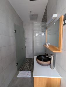 Koupelna v ubytování Canary Hotel Kampala