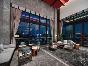 Posezení v ubytování Song Hotel Chengdu Qingcheng