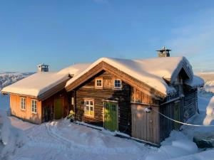Το Charming Log Cabin With Modern Luxury τον χειμώνα