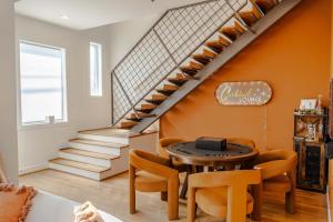 Χώρος καθιστικού στο 2-Unit Condo in the Vibrant NuLu District