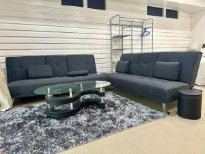 Area soggiorno di Furnished Modern Unit Great Location Labasa Jumanzuls Abode