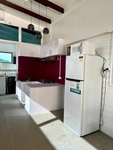 Cucina o angolo cottura di Furnished Modern Unit Great Location Labasa Jumanzuls Abode