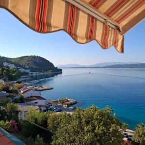 a view of the water from a beach at Apartments Mersab in Živogošće