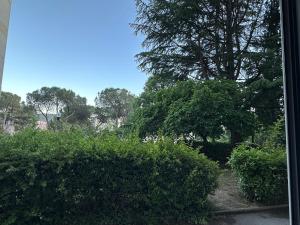 Κήπος έξω από το L'escapade aixoise