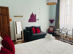 A bed or beds in a room at Affittacamere Firenze in Libertà Parterre
