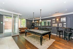 Τραπέζι μπιλιάρδου στο Nadmorski Rentyear Apartments