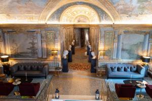 Posezení v ubytování Palazzo Shedir - The Leading Hotels of the World