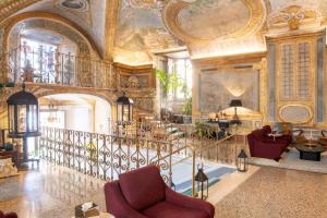 Posezení v ubytování Palazzo Shedir - The Leading Hotels of the World