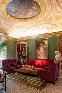 Posezení v ubytování Palazzo Shedir - The Leading Hotels of the World
