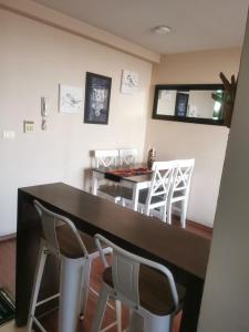 Gallery image of departamento 2 dormitorios 2 baños full amoblado cercano a aeropuerto in Santiago