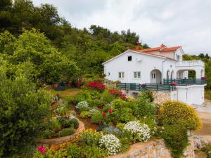 Vonkajšia záhrada v ubytovaní Villa Paradiso in Plomin - Istrien
