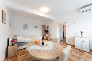 Posedenie v ubytovaní Villa Paradiso in Plomin - Istrien