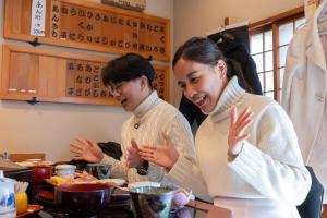 Gæster der bor på Royal Retreat Numazu 302