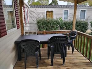 Μπαλκόνι ή βεράντα στο MOBIL HOME l'EDEN