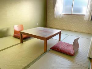 Istumisnurk majutusasutuses Itoen Hotel Inatori