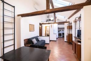 Foto dalla galleria di Loft open space, un passo dal mare, AC ad Albissola Marina