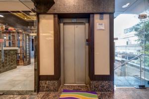 Treebo Riddhi Paradise - 15 mins from Airport衛浴