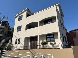 Budova, kde se vila nachází