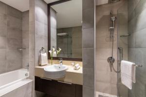 Bagno di Marriott Executive Apartments Doha, Le Mirage City Walk