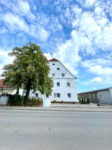Budova, kde se hostel nachází