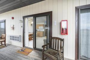 Φωτογραφία από το άλμπουμ του Assateague Inn 207-S σε Deep Hole