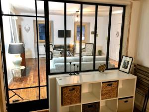 Χώρος καθιστικού στο Les Remparts - Centre Ville - Charme & Vue Montagnes