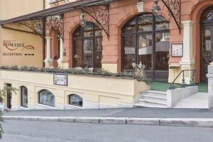 Majutusasutuse Hotel Romance fassaad või sissepääs